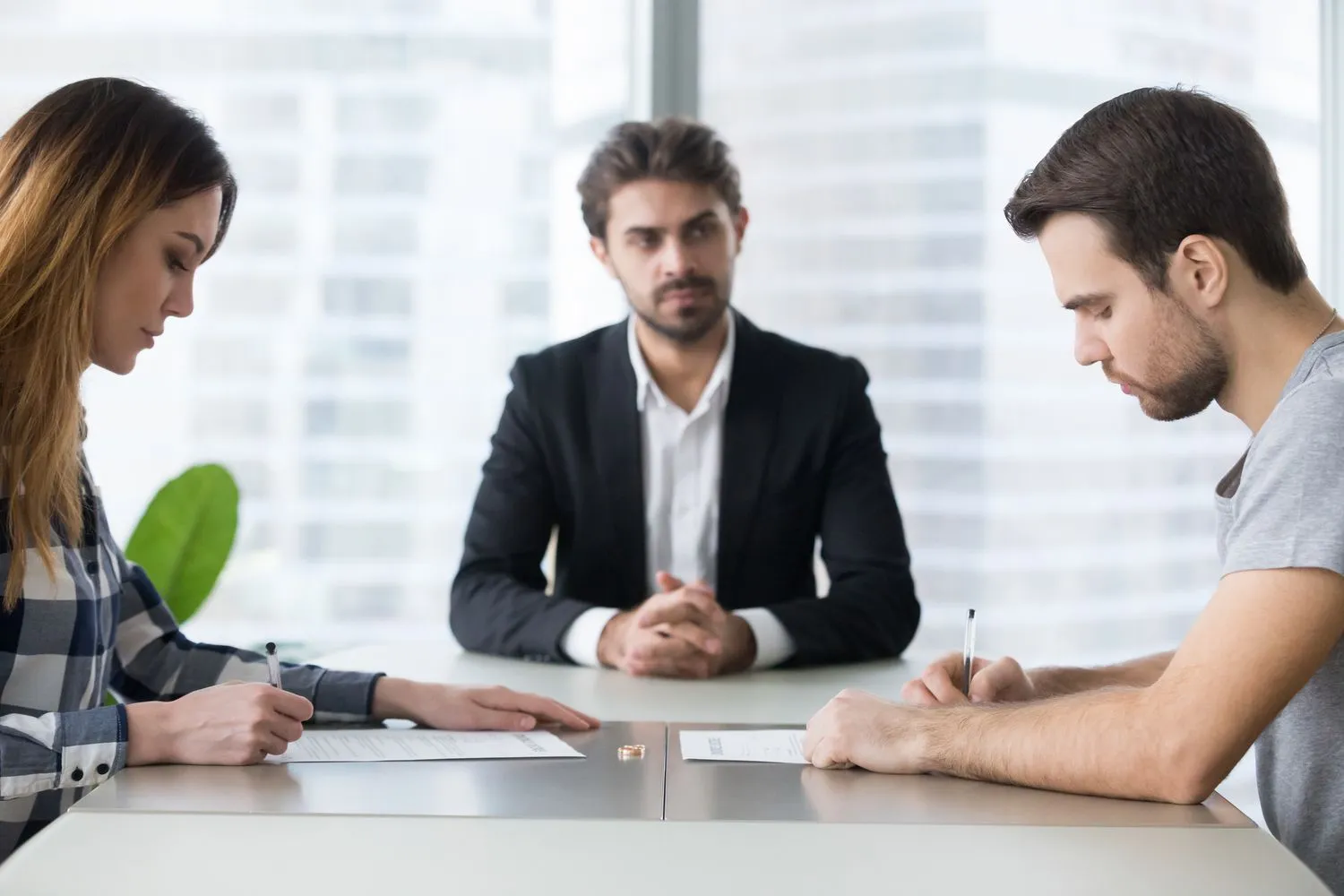 How EH Mediation Guides Couples Toward Fair and Balanced Outcomes Redbridge